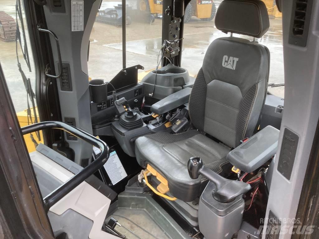CAT D 6 LGP Pásové dozery