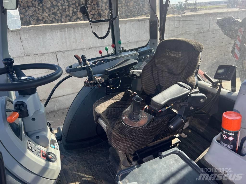 Valtra 234H Skiddery