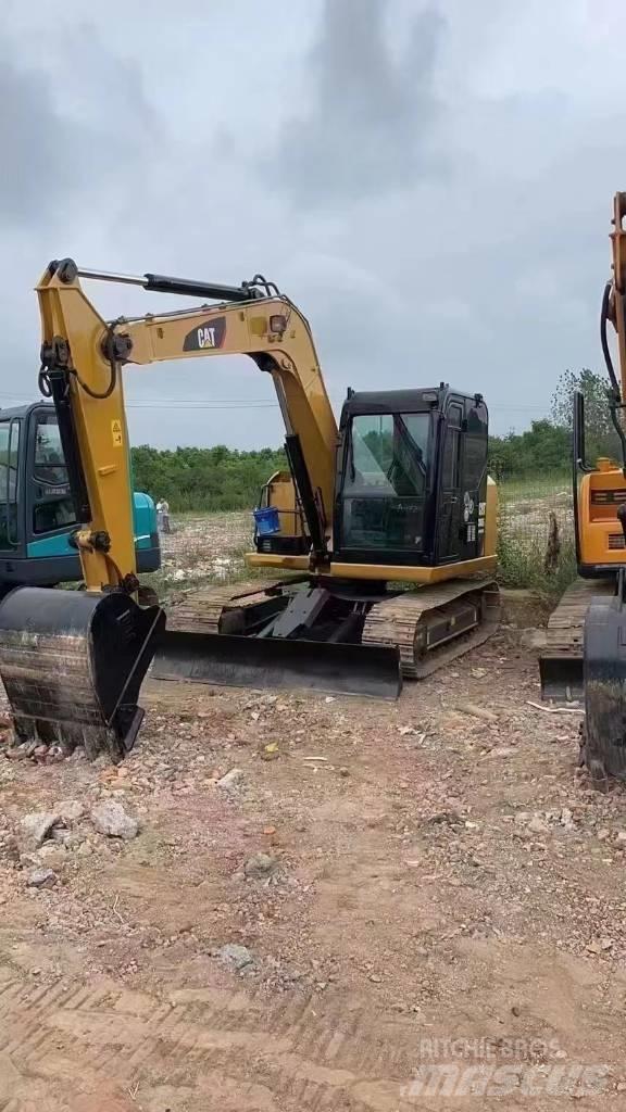 CAT 308E2 Midi rýpadla 7t - 12t