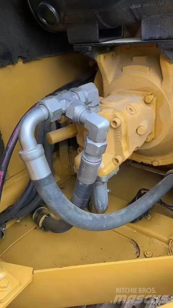 CAT 308E2 Midi rýpadla 7t - 12t