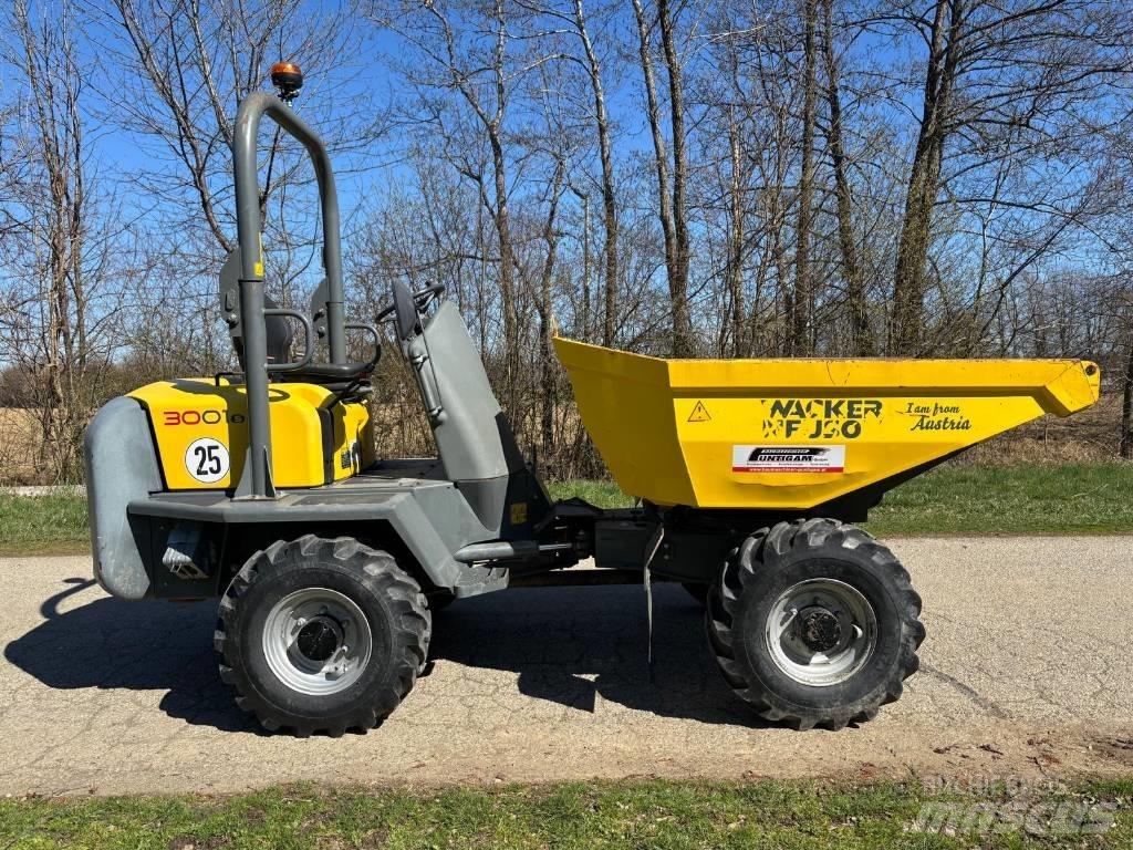 Wacker Neuson 3001 Vyklápěcí dempry