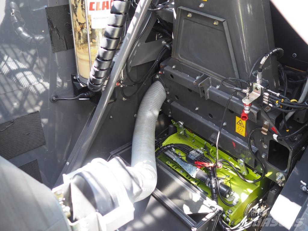 CLAAS Jaguar 860 4WD Samojízdné sekačky