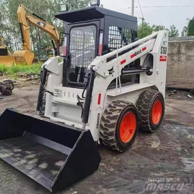 Bobcat S 160 Smykem řízené nakladače