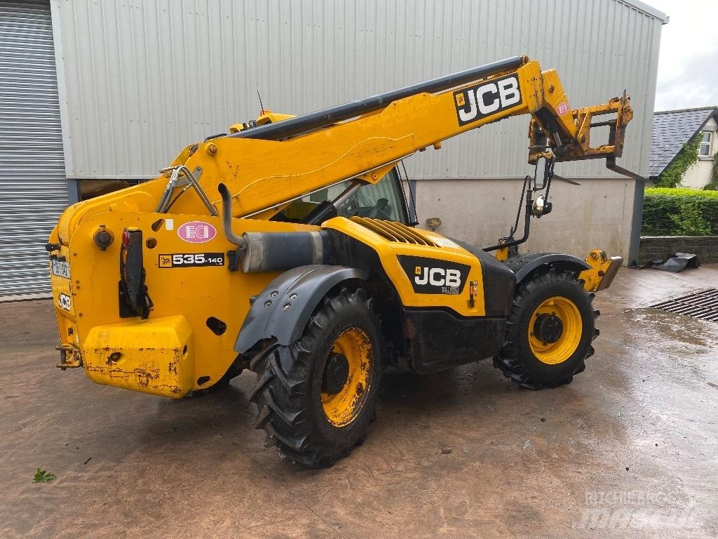 JCB 535-140 Hiviz Teleskopické manipulátory