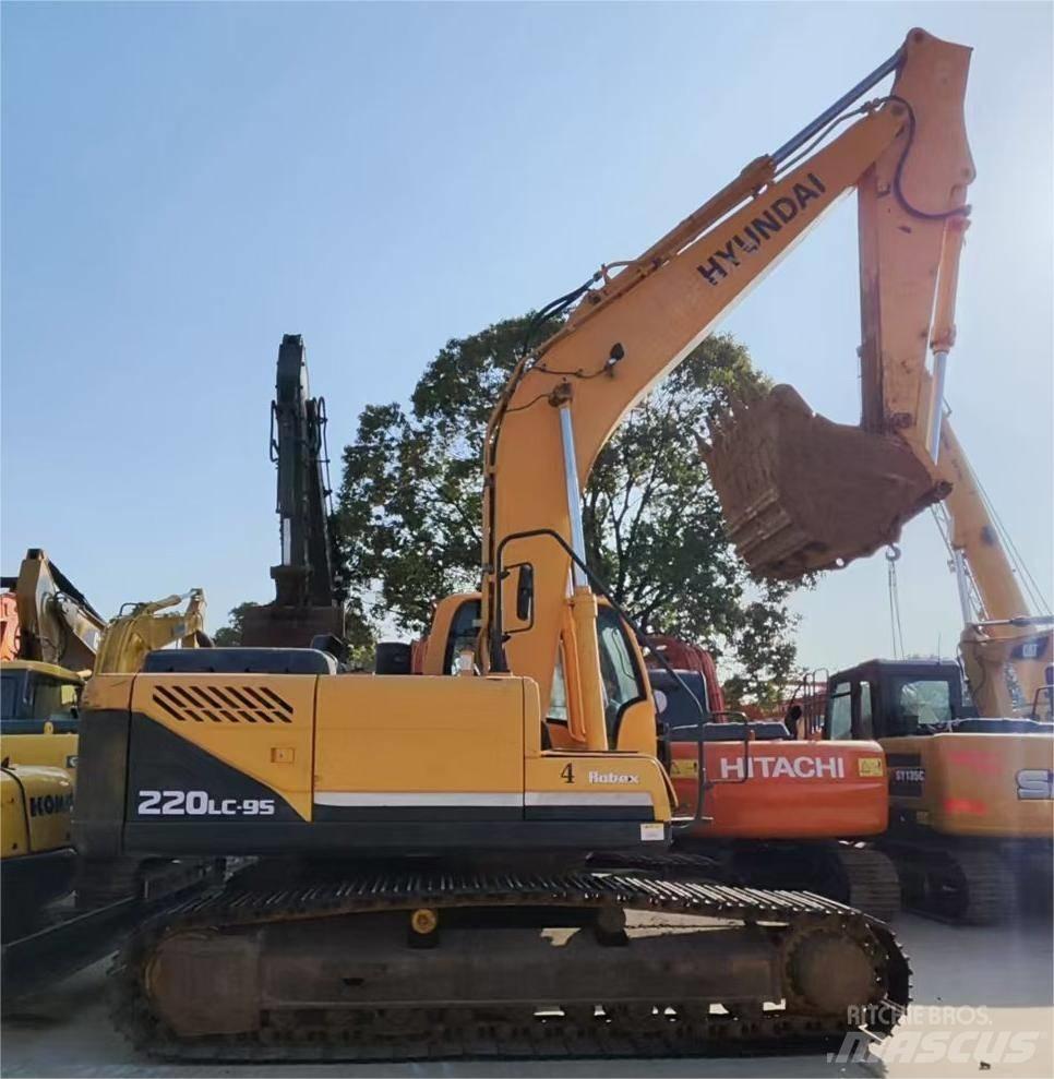 Hyundai R220LC-9S Pásová rýpadla