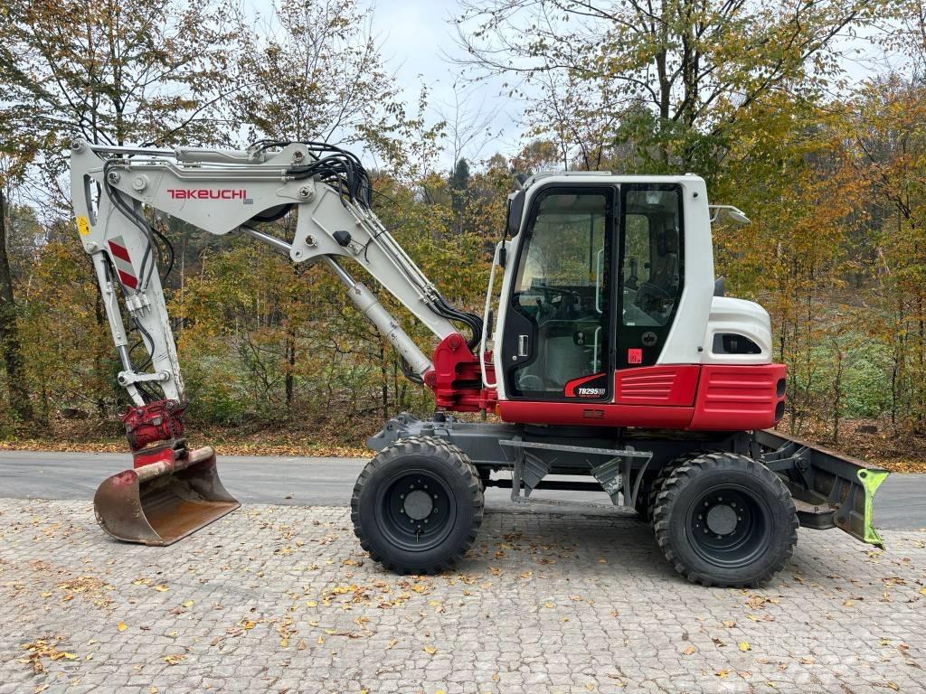 Takeuchi TB 295 W Kolová rýpadla