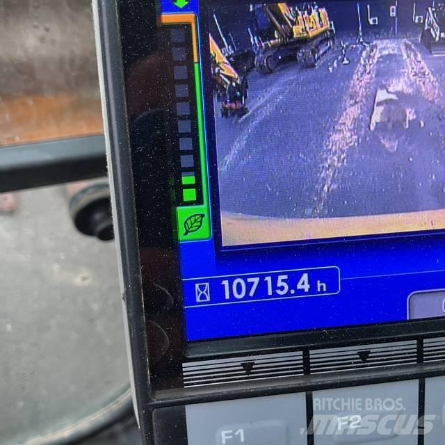 Komatsu PC240 Pásová rýpadla