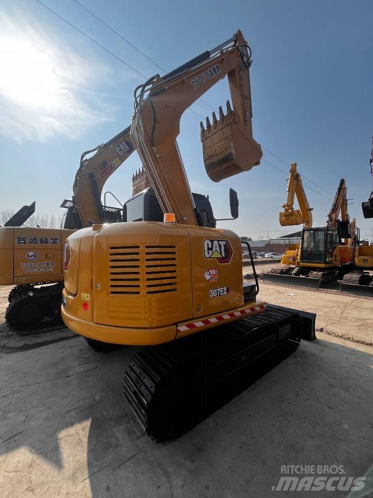 CAT 307E2 Mini rýpadla < 7t