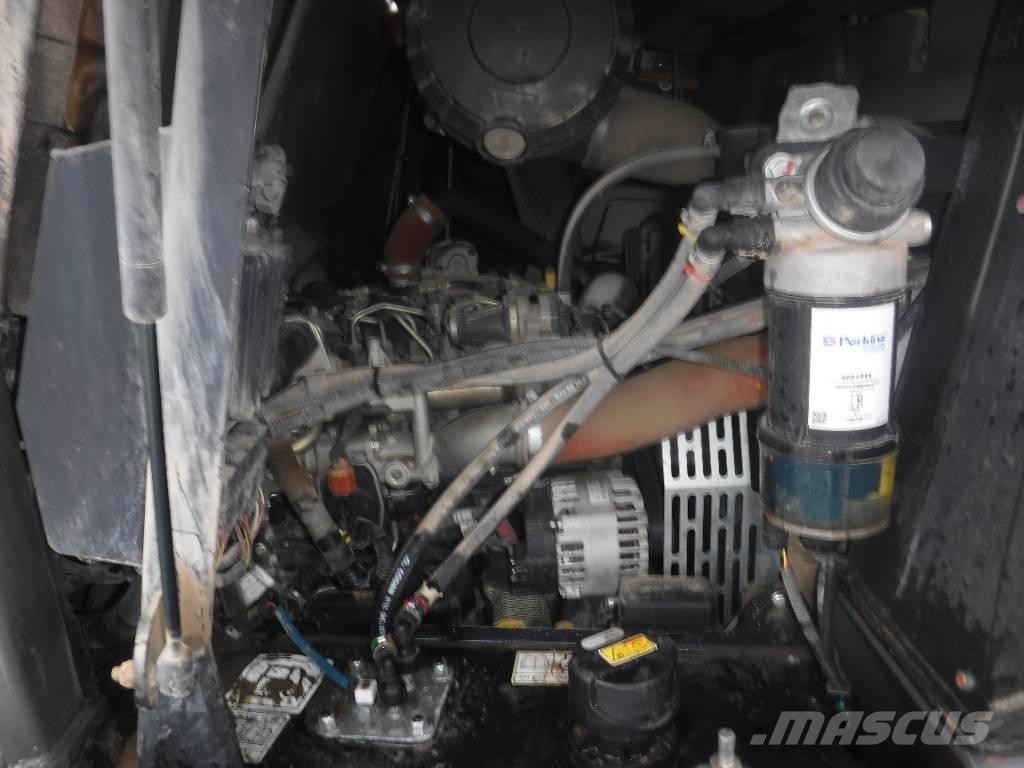 Mecalac 6 MDX Vyklápěcí dempry