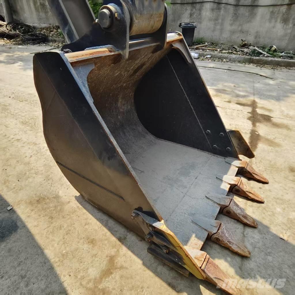 Volvo EC 220 Pásová rýpadla