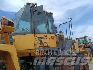 Komatsu WA 470-3 Kolové nakladače