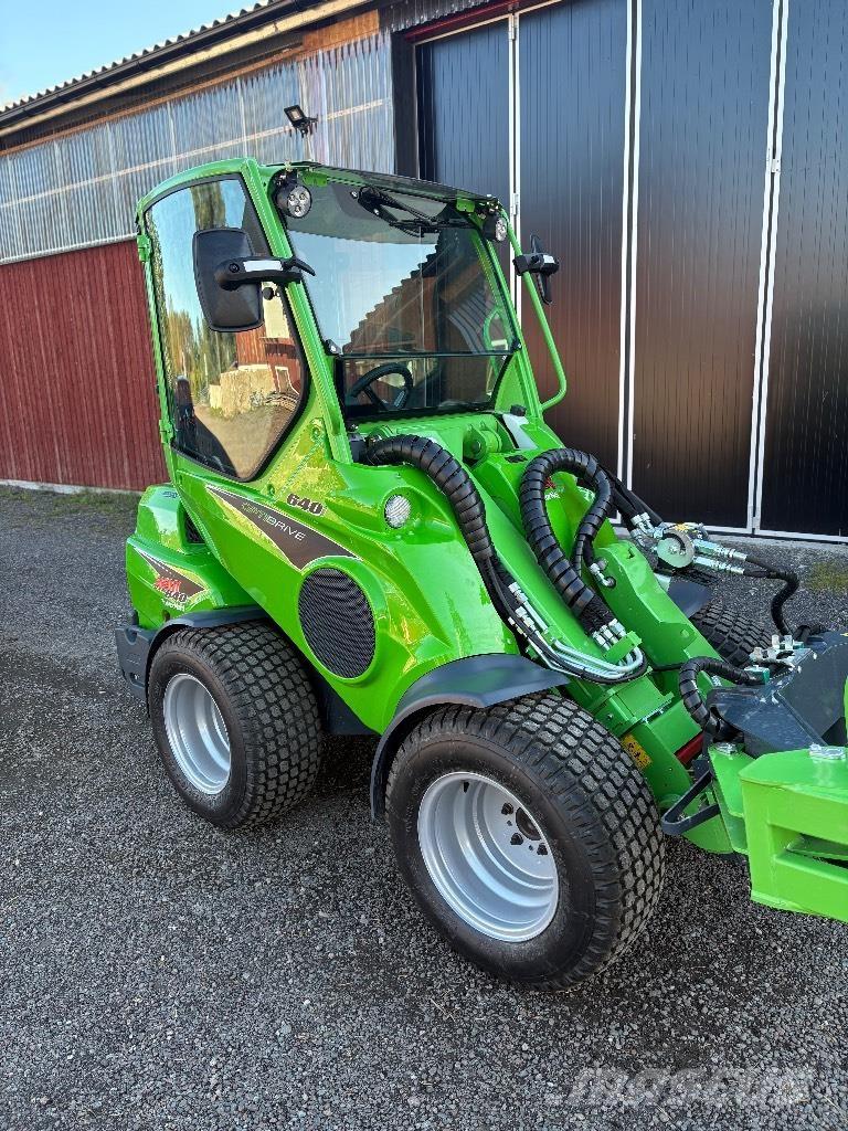 Avant 640 i Víceúčelové nakladače