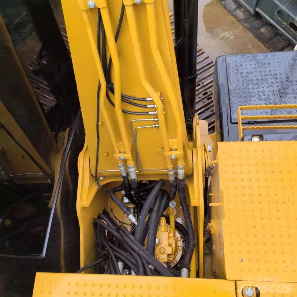 CAT 312 D Pásová rýpadla
