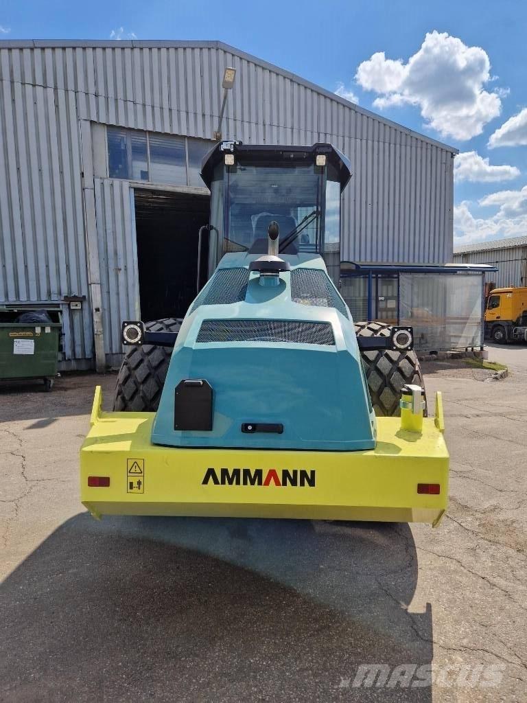 Ammann ARS 130 Tahačové válce