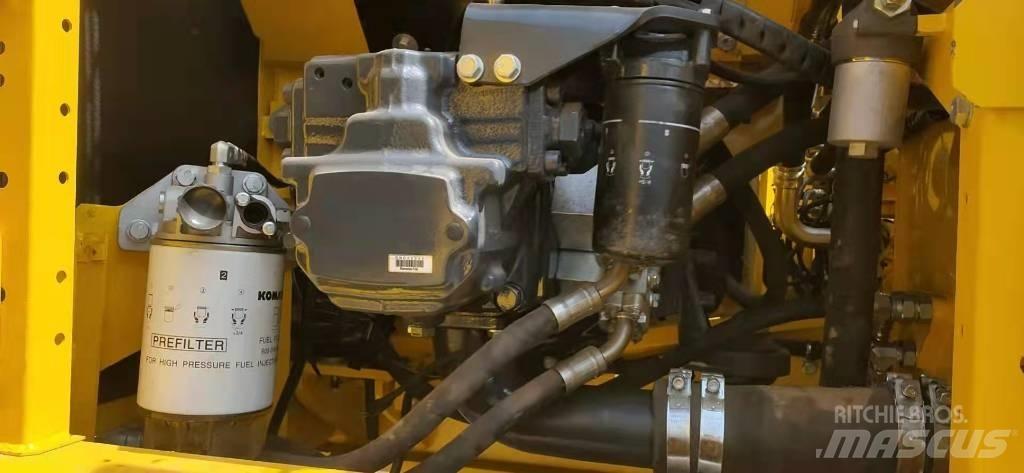 Komatsu pc200-8 Pásová rýpadla