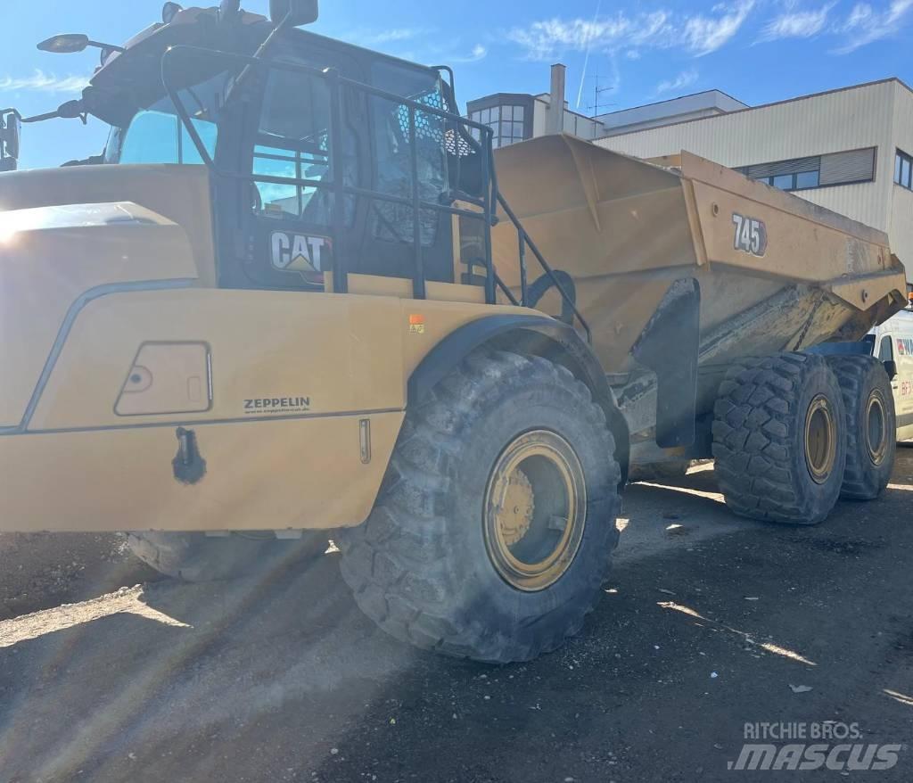CAT 745 Kloubové dempry
