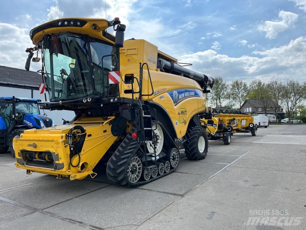New Holland CR 8.90 Sklízecí mlátičky