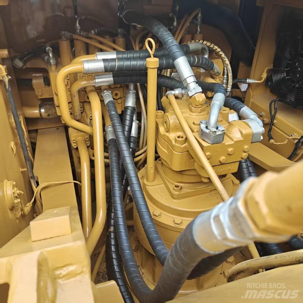 CAT 326DL Pásová rýpadla