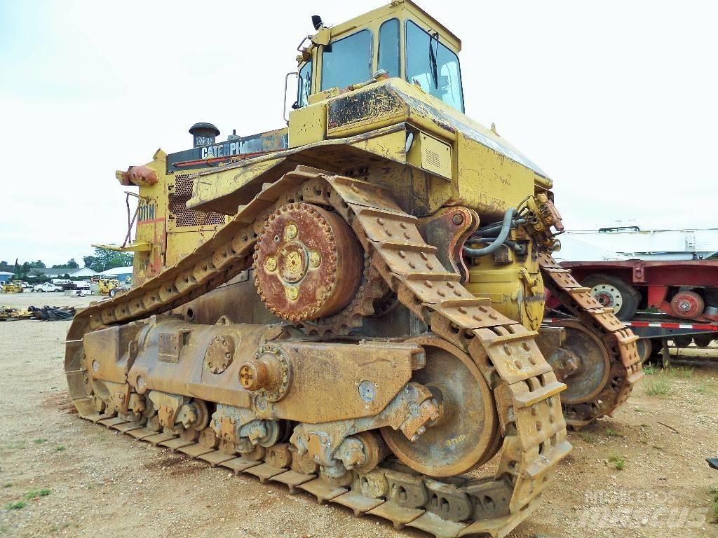 CAT D 11 N Pásové dozery