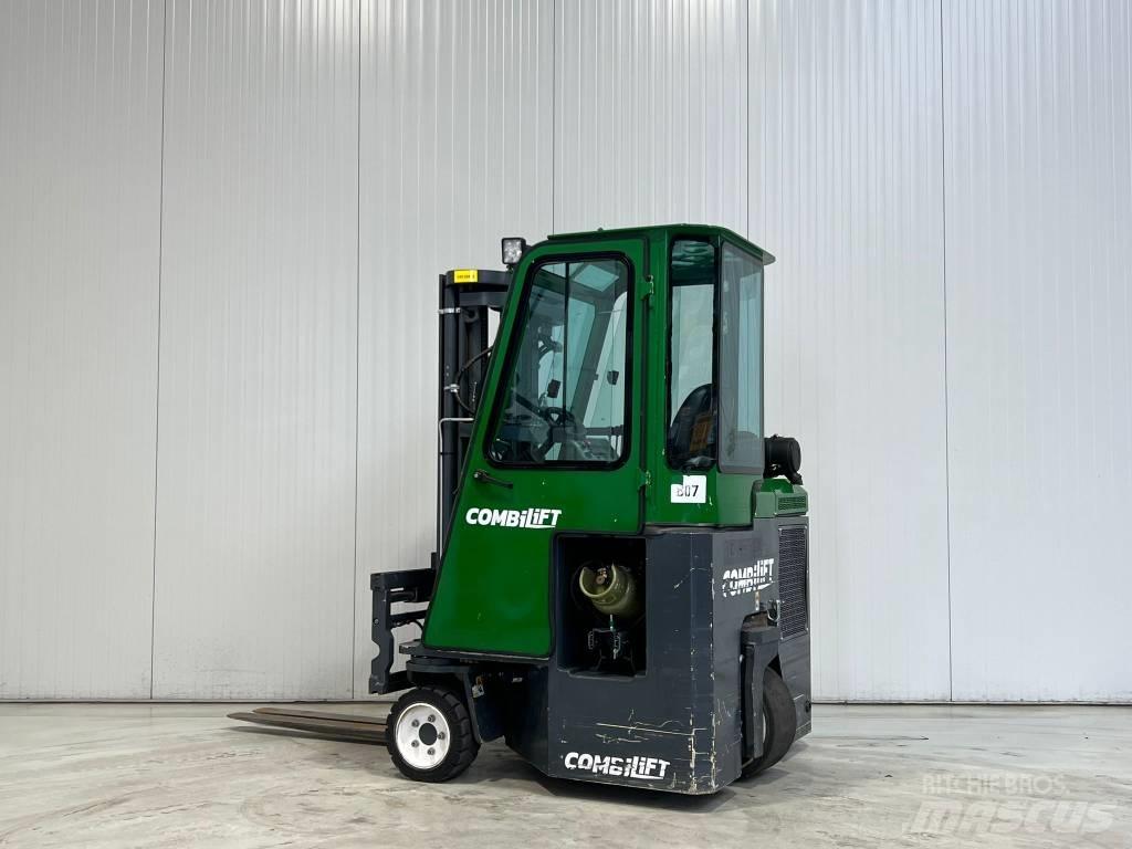 Combilift CB2500 lpg 4 cestní vysokozdvižné vozíky