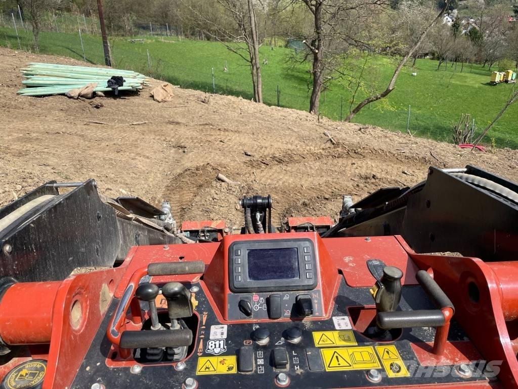 Ditch Witch SK 3000 Pásové nakladače