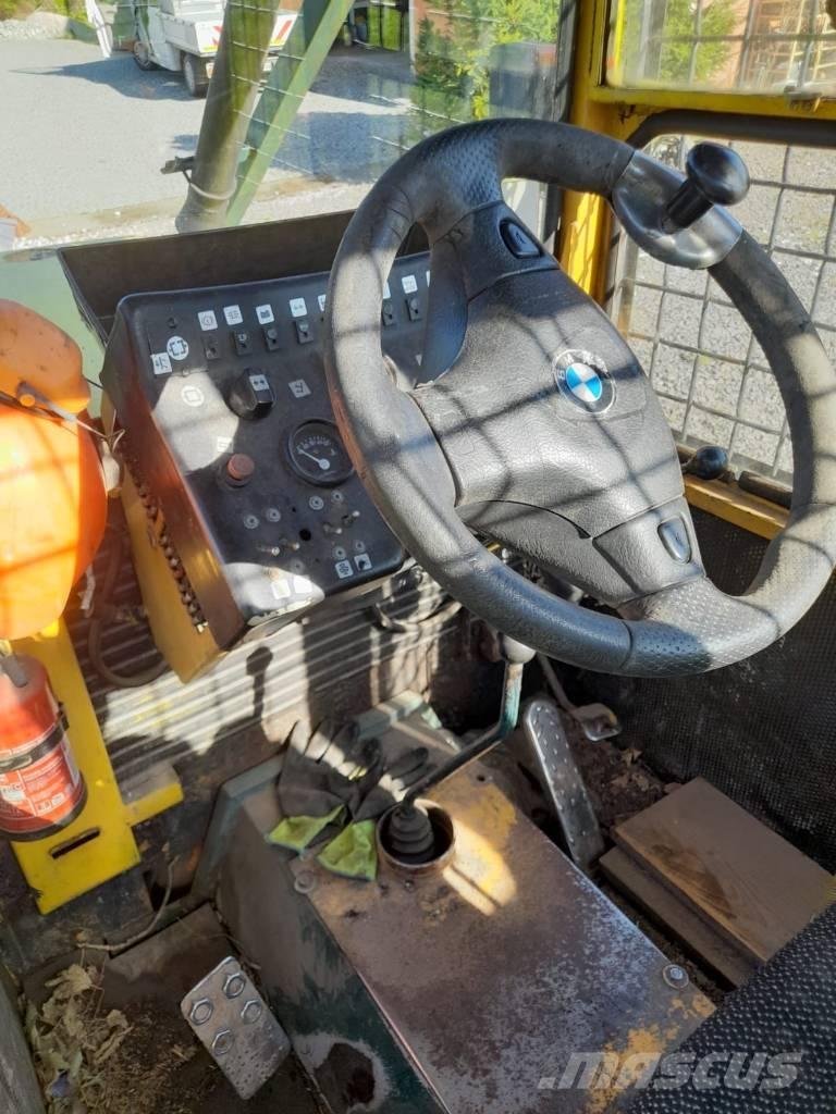 LKT 81 TURBO Skiddery