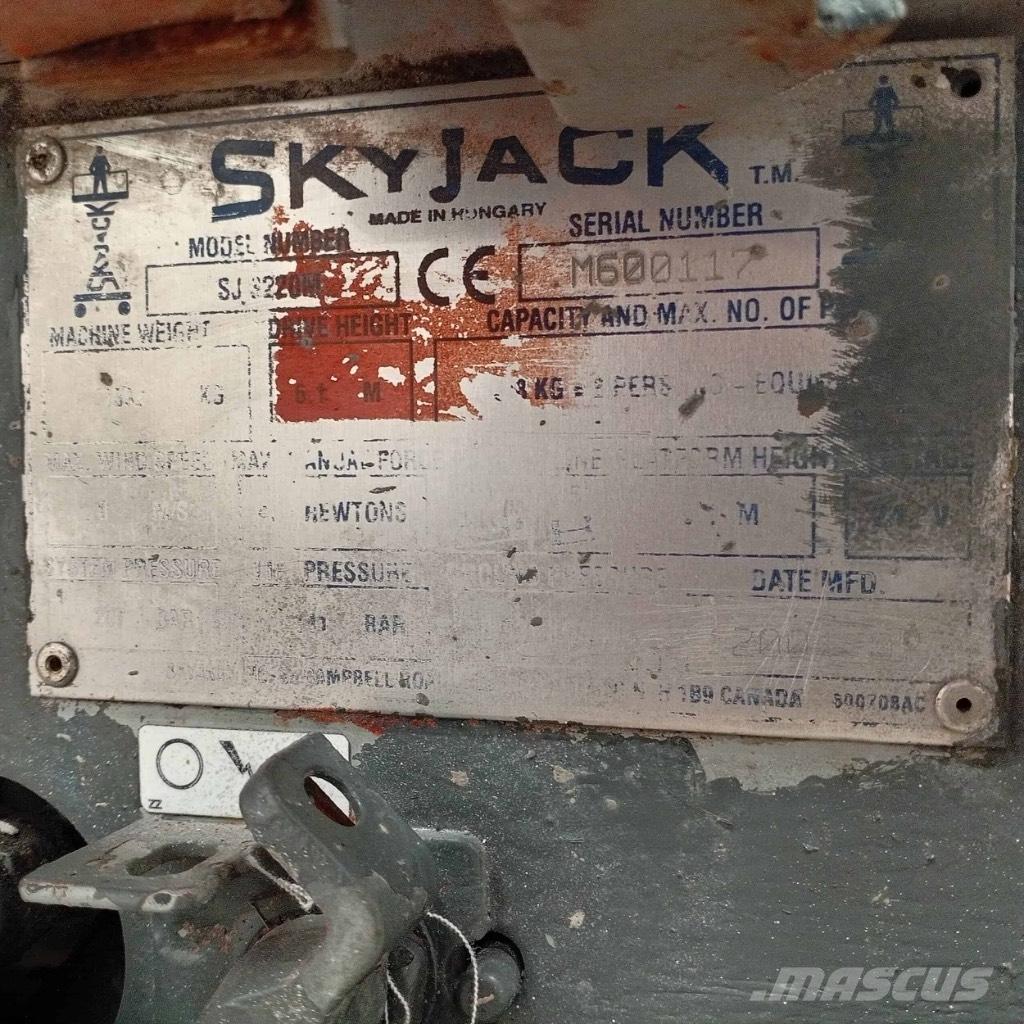SkyJack SJ 3220 Nůžková zvedací plošina