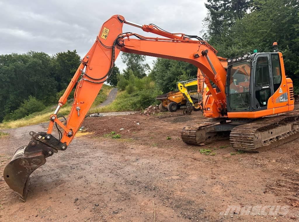 Doosan DX 140 LCR-3 Pásová rýpadla