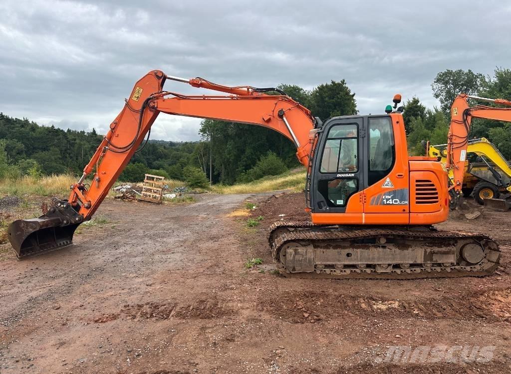 Doosan DX 140 LCR-3 Pásová rýpadla