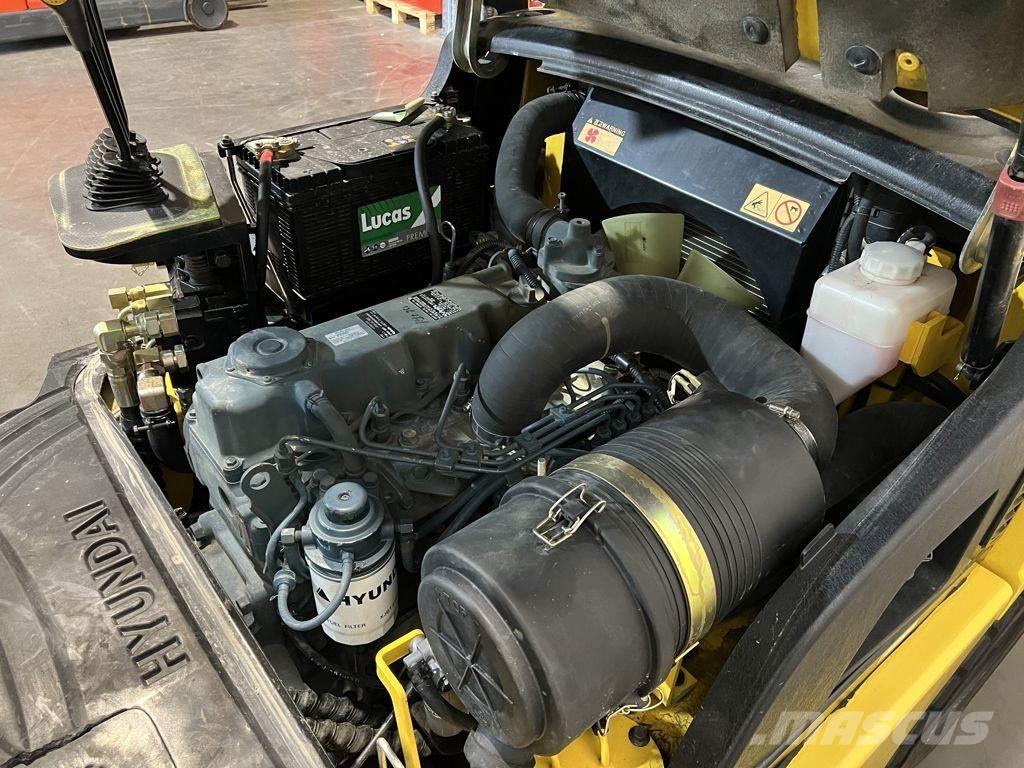 Hyundai 33D-7 Dieselové vozíky