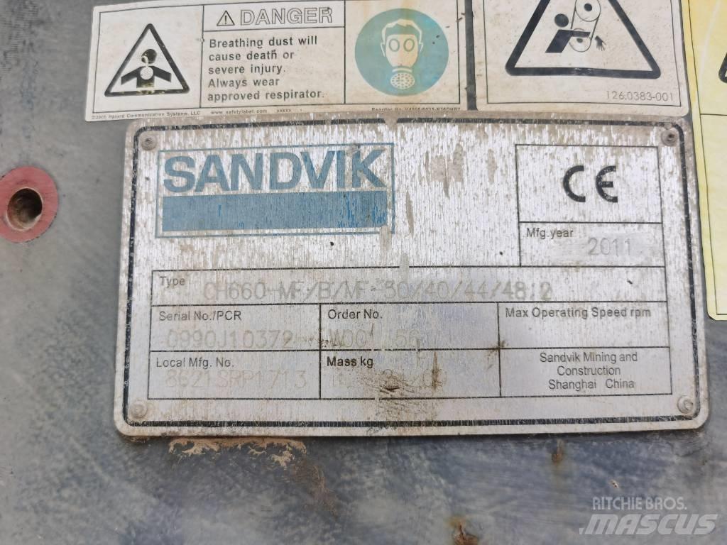 Sandvik CH 660 Drtící zařízení