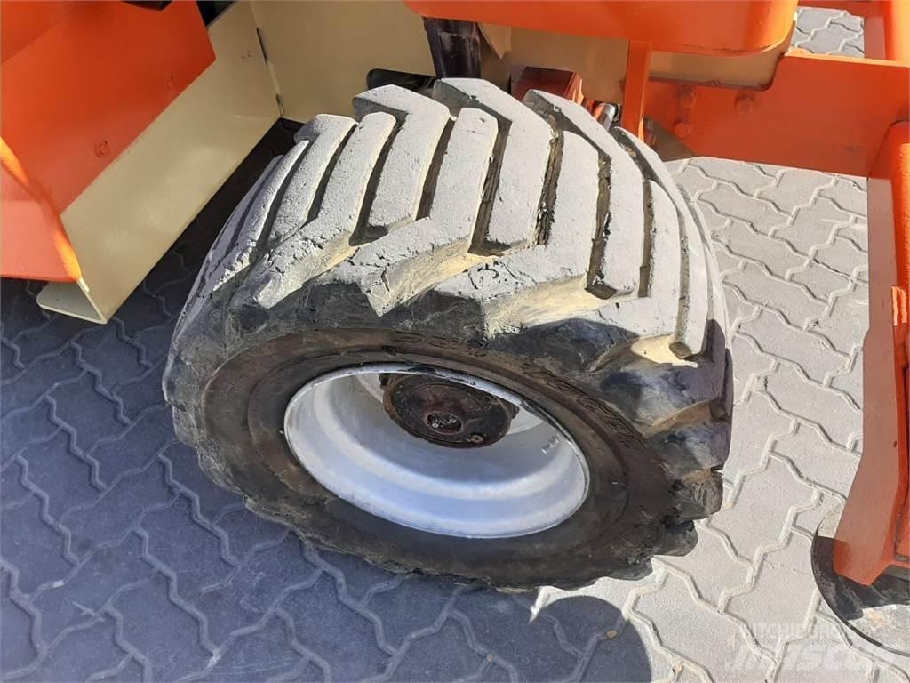 JLG 4394RT Nůžková zvedací plošina