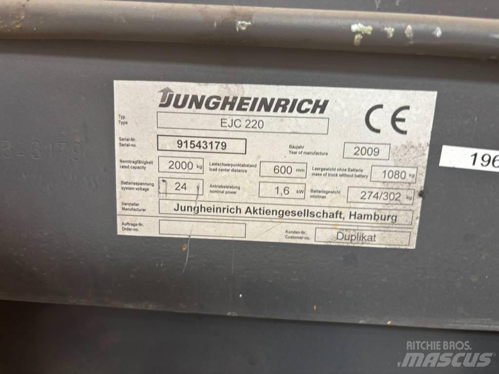 Jungheinrich EJC220 Ručně vedené vysokozdvižné vozíky