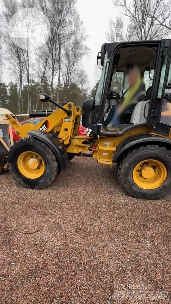 CAT 908 H Kolové nakladače