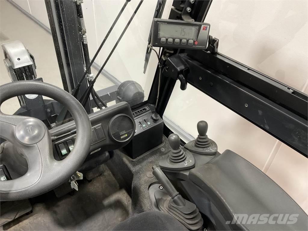 Linde E25P - 02 Akumulátorové vozíky