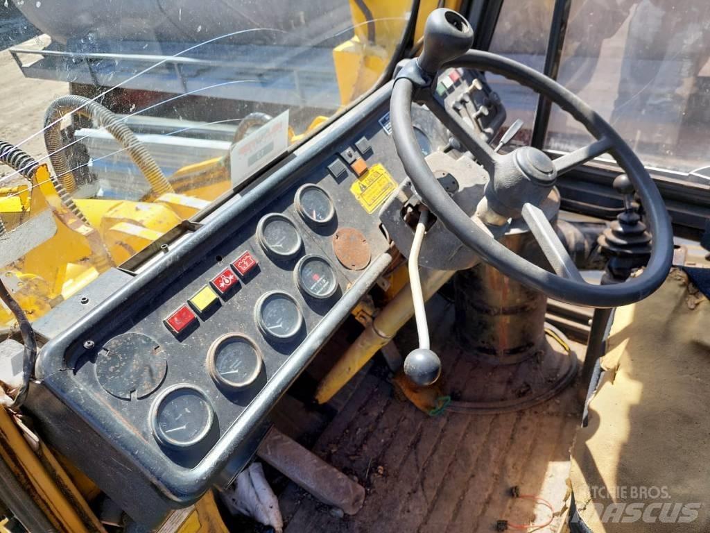 Hanomag 35D Kolové nakladače