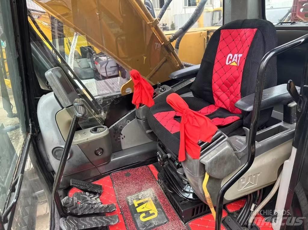 CAT 320 D Pásová rýpadla