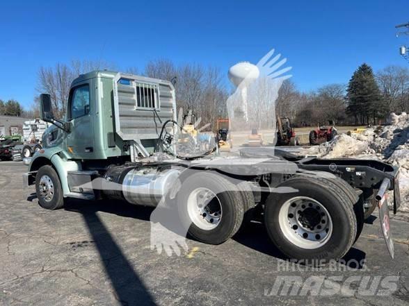 Peterbilt 567 Tahače