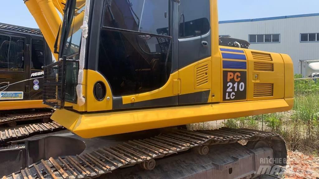 Komatsu PC 210 LC Pásová rýpadla