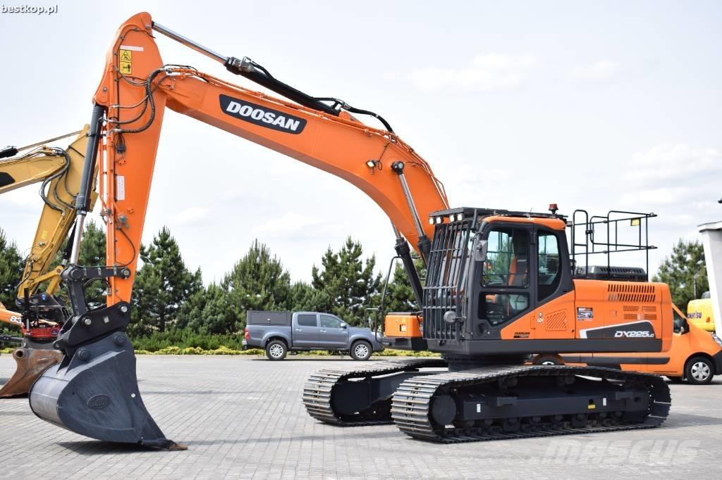 Doosan DX 225 LC-5 Pásová rýpadla