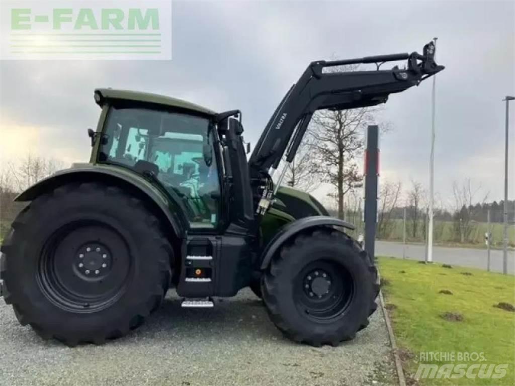 Valtra n155ea Traktory