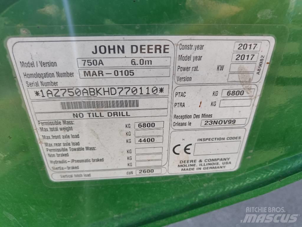 John Deere 750 A Mechanické secí stroje