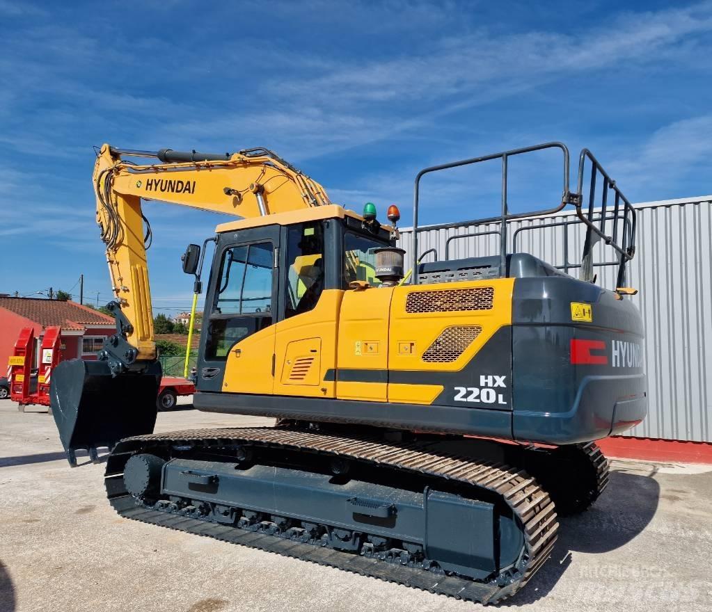 Hyundai HX 220 L Pásová rýpadla