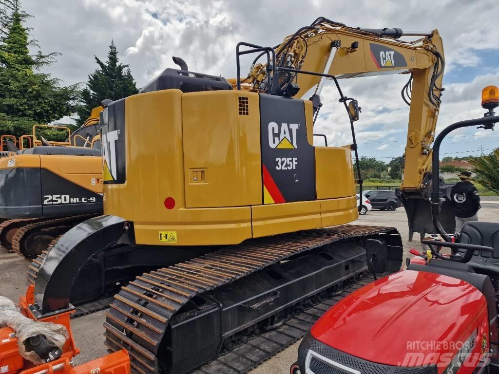 CAT 325 FL CR Pásová rýpadla