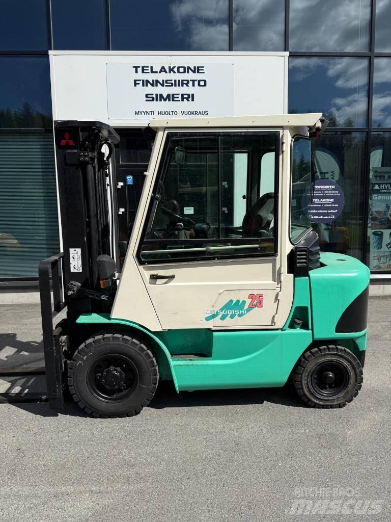 Mitsubishi FD 25 K Dieselové vozíky