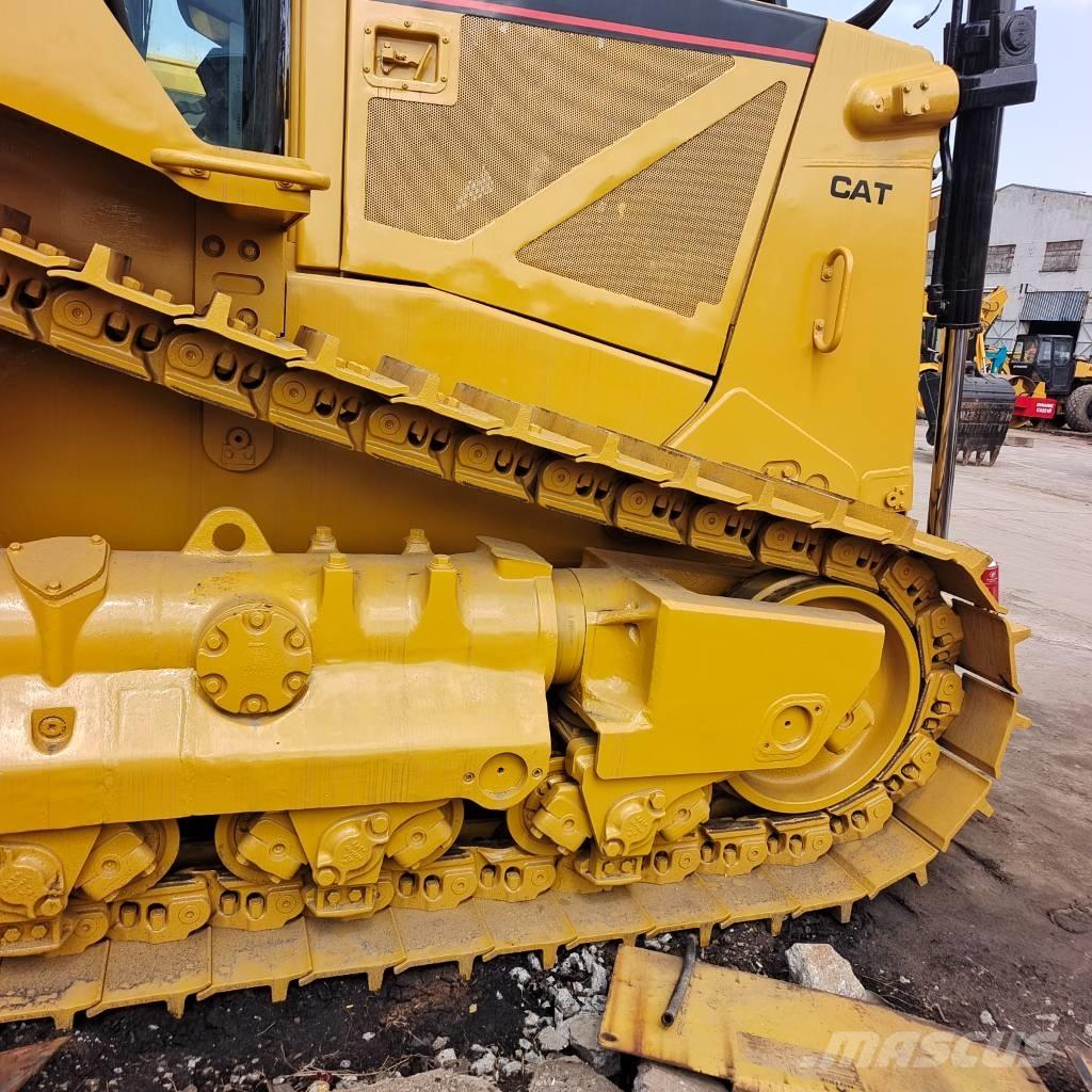 CAT D 8 T Pásové dozery