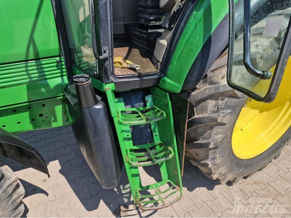 John Deere 6520 Traktory