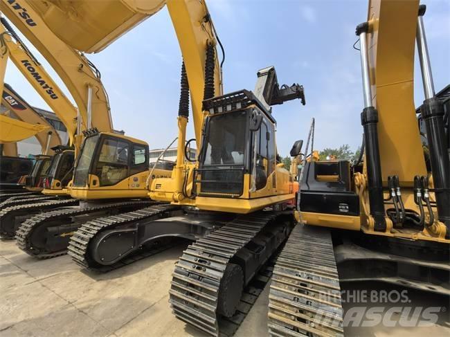 Komatsu PC 300-8 Pásová rýpadla