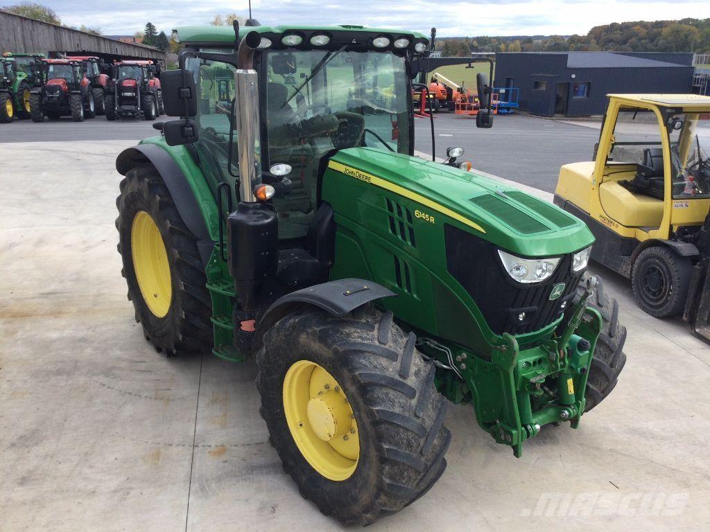 John Deere 6145R Traktory