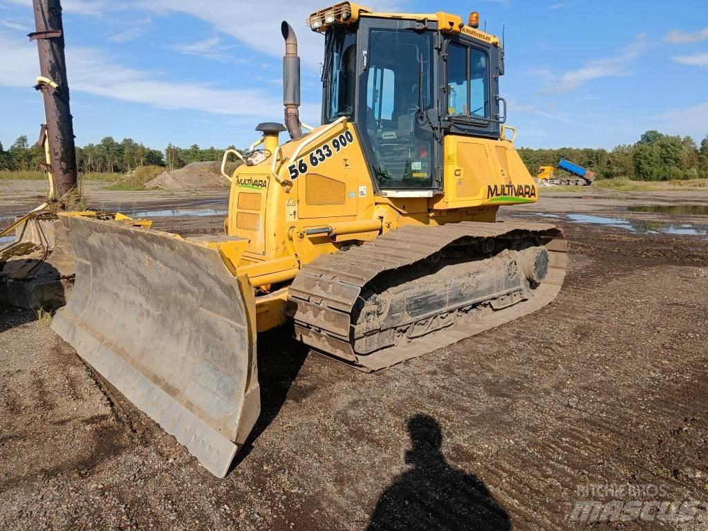 Komatsu D51PX-22 Pásové dozery